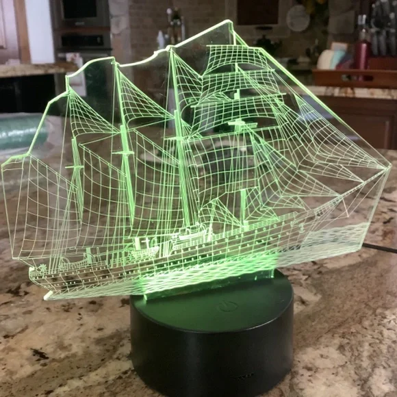 Light up ship display - Picture 5 of 8